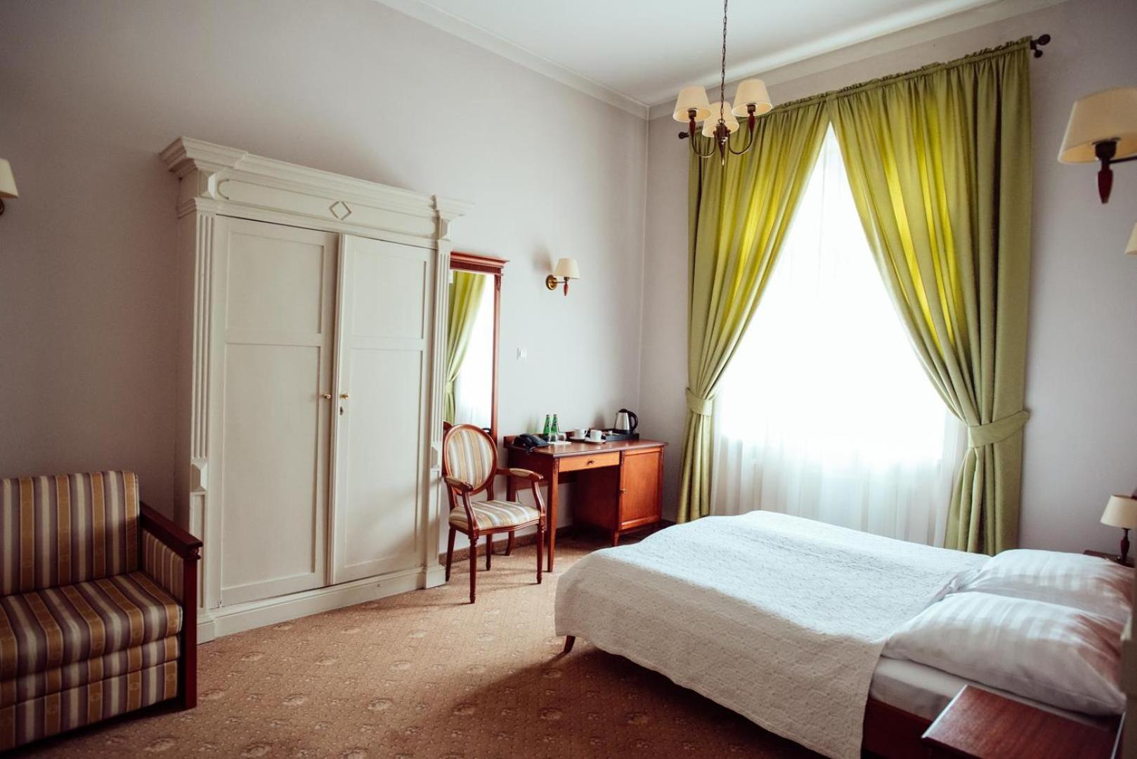 Zespol Palacowo-Parkowy W Ostromecku Ostromecko Exteriér fotografie